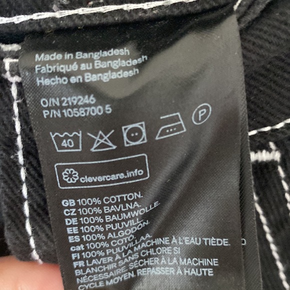 “H&M” black jeans w white threading; size 0; NWOT - Picture 5 of 5